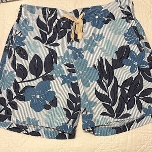 Vineyard Vines Blue and Black Floral Swim Trunks